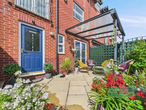 Photo 8- click for photo gallery